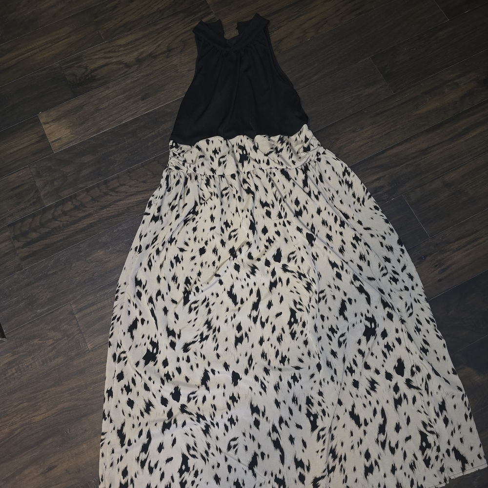SHEIN Black Top with White Pattern Maxi Dress